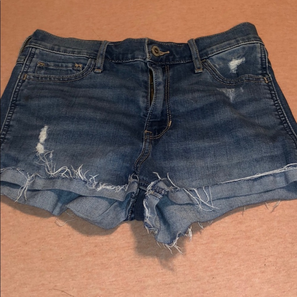 Hollister high waisted jean shorts size 3